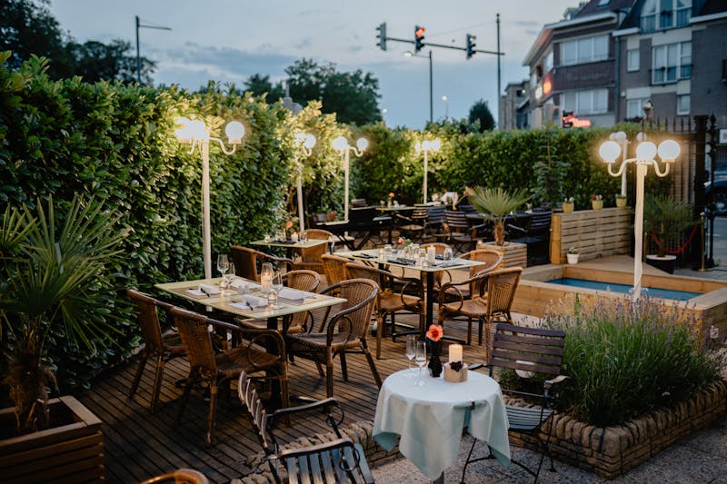 Restaurant Outdoor Seating